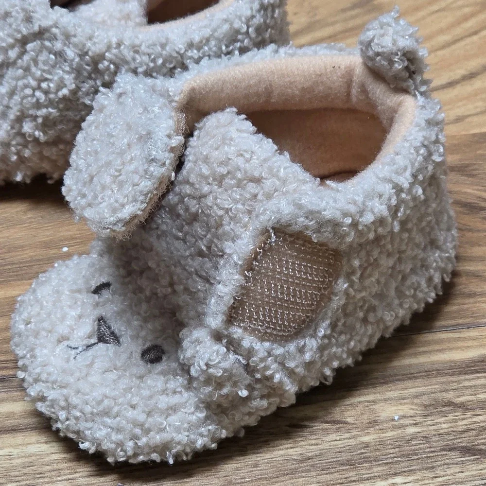 Cat & Jack Bear Sherpa Booties Slippers Baby's‎ Shoes Size 3-6 Months Cream